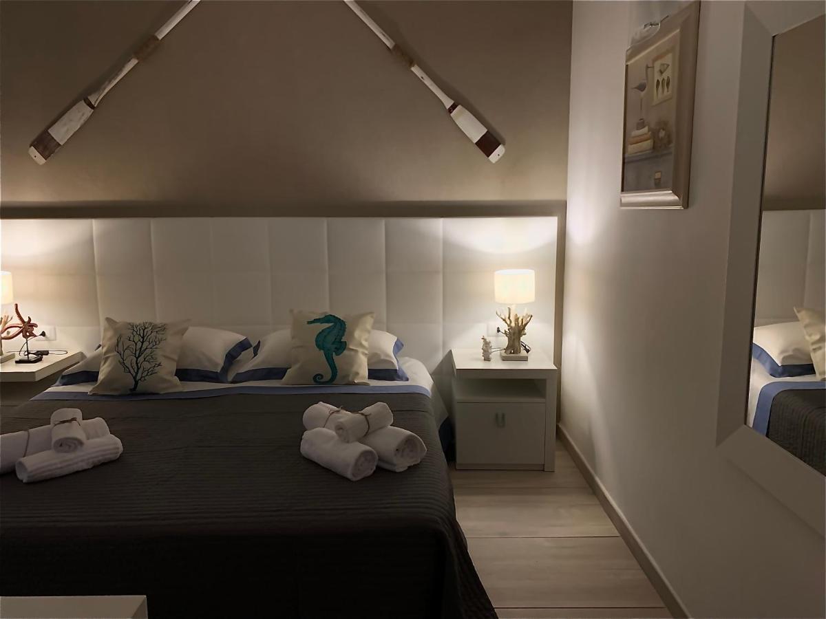 Aquarama Rooms & Apartments Torre Squillace ภายนอก รูปภาพ
