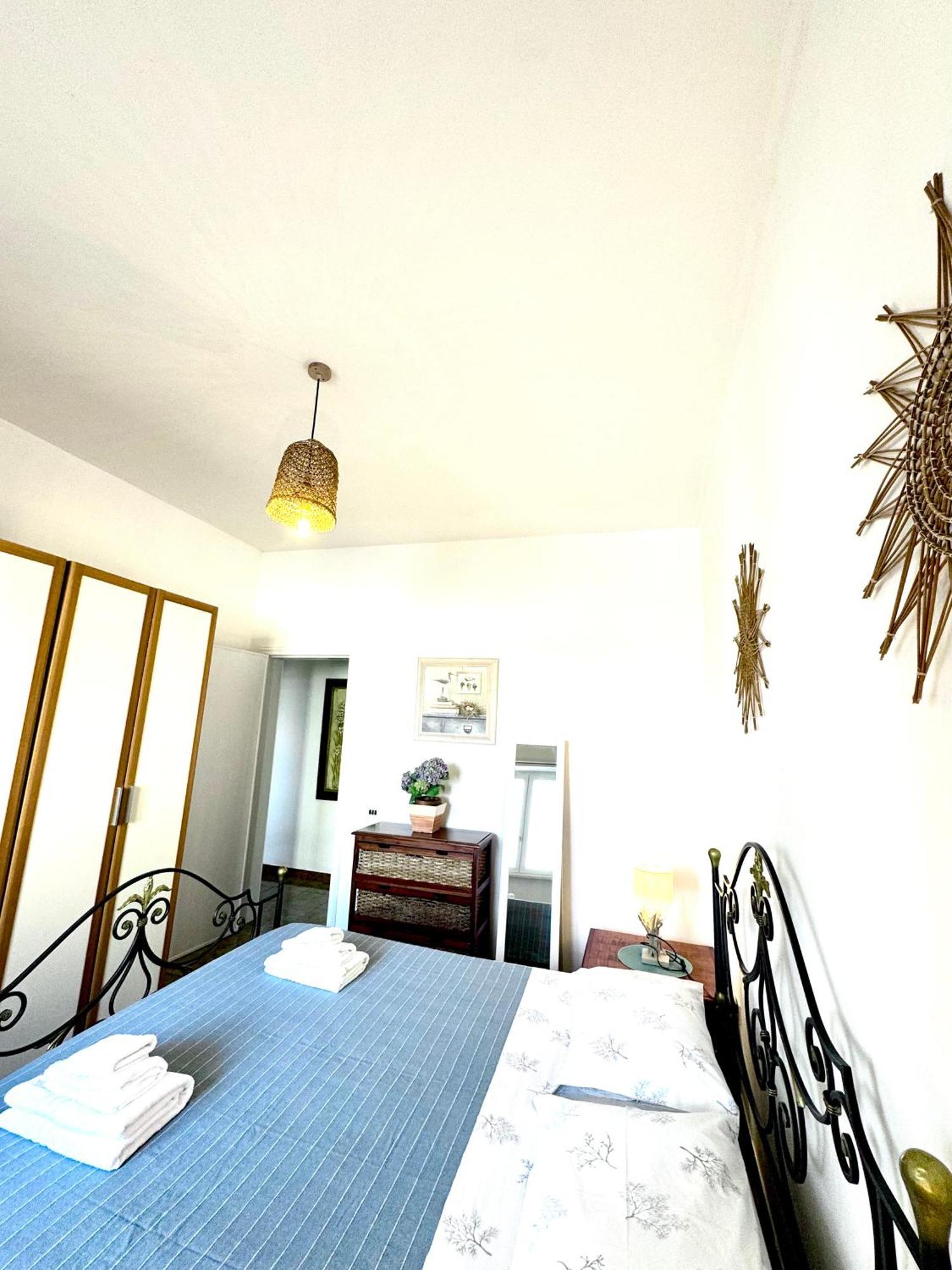 Aquarama Rooms & Apartments Torre Squillace ภายนอก รูปภาพ